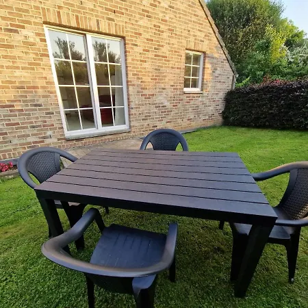 Charming In Noville-les-bois Feriehus *