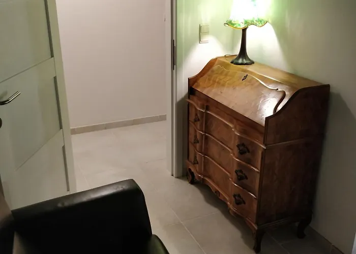 Charming In Noville-les-bois *