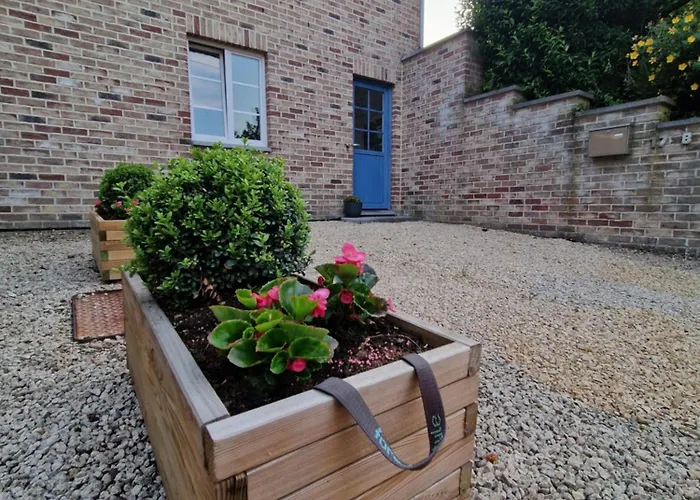 Charming In Noville-les-bois